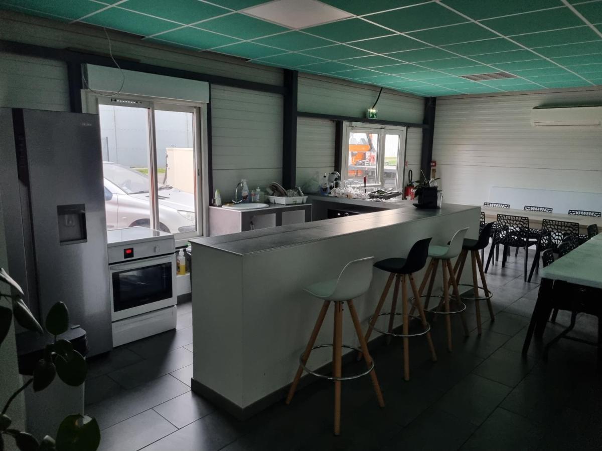 Sci Aquazen Loisirs Detente Saint-Mitre-les-Remparts Ngoại thất bức ảnh
