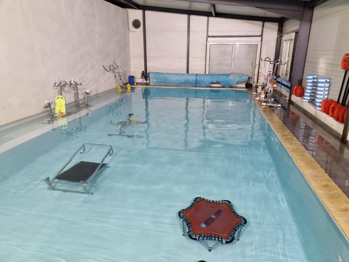 Sci Aquazen Loisirs Detente Saint-Mitre-les-Remparts Ngoại thất bức ảnh
